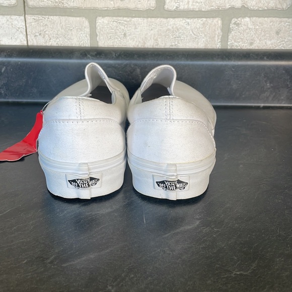 New Vans White Slip-on size 10 - Picture 2 of 6